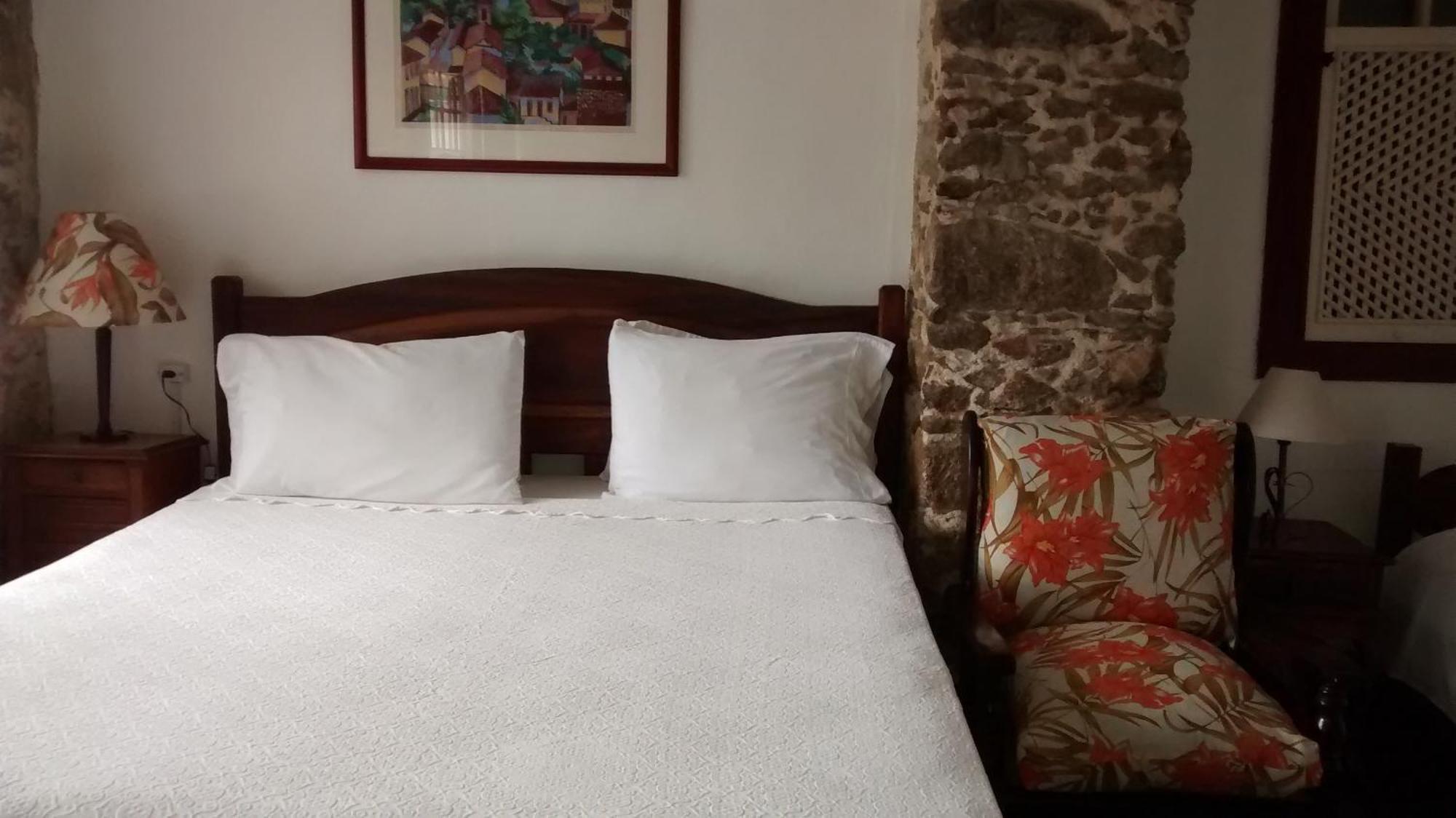 Pousada Arte Colonial - Casarao Historico Do Sec XVIII - Lancha Propria Araquari Zimmer foto